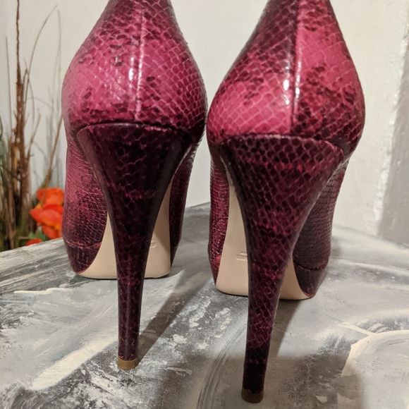 MiuMiu Snakeskin Peeptoes - Picture 11 of 13